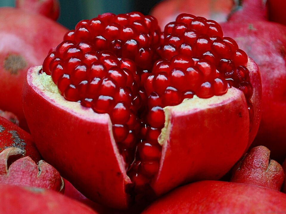 pomegranate for effect